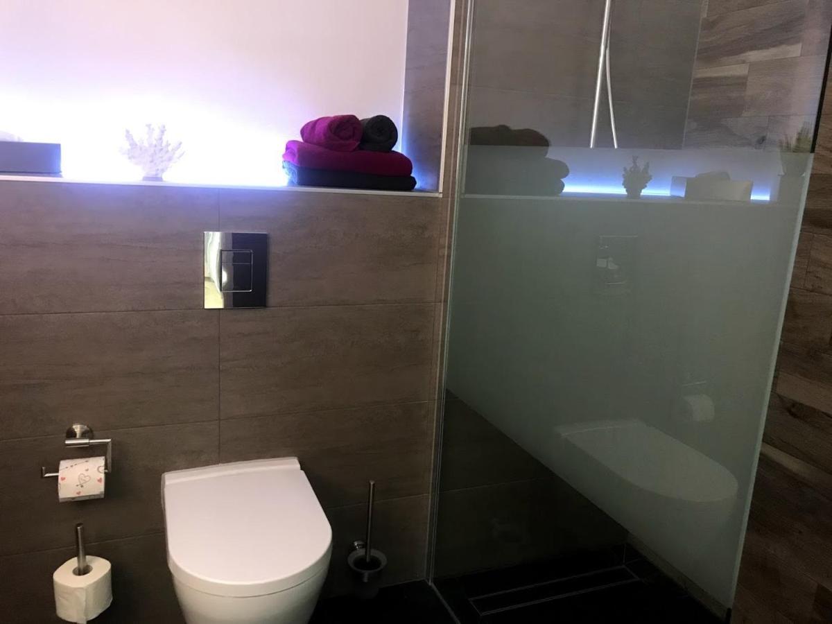Salzhausblick Business Apartments - Zentrale Lage Am Salzhaus - Mwst-Rechnung Verfuegbar ซิทเทา ห้อง รูปภาพ