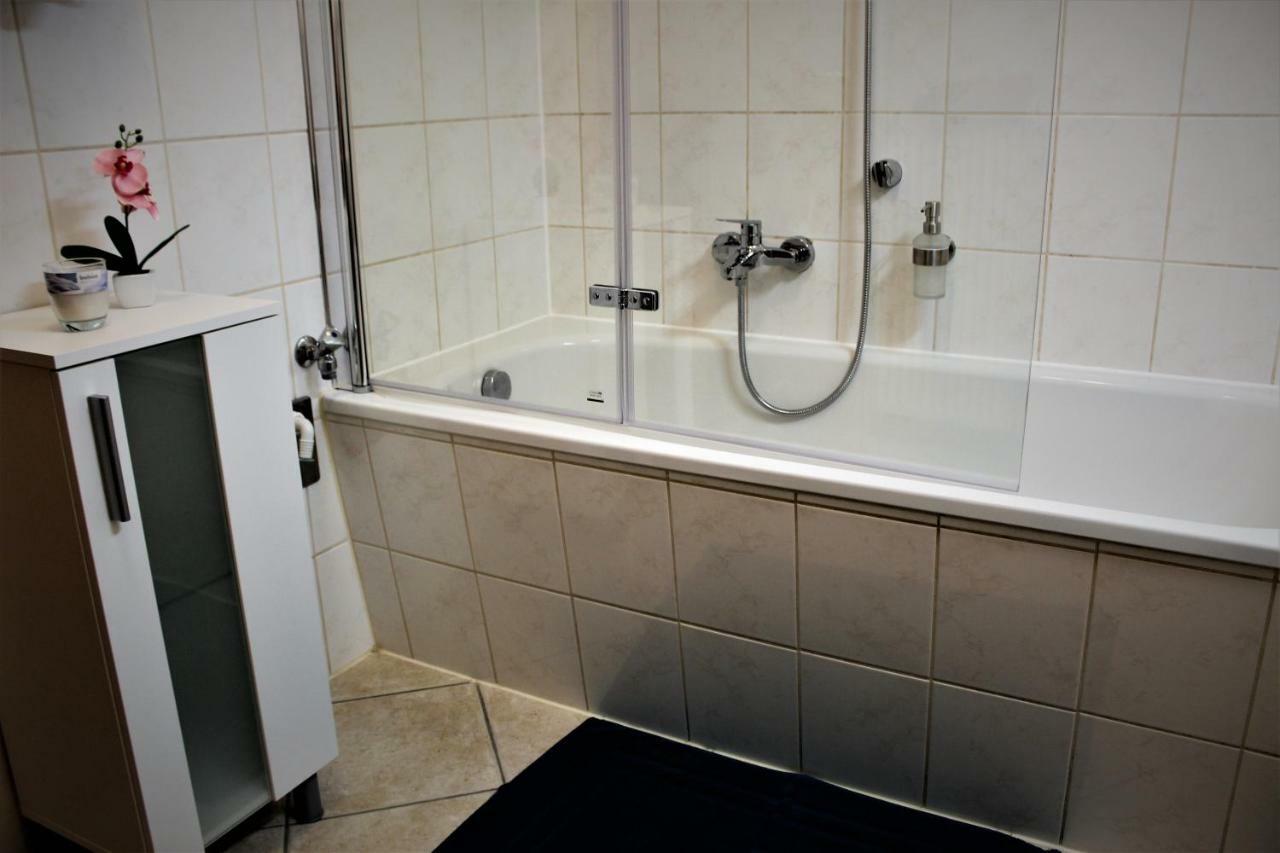 Salzhausblick Business Apartments - Zentrale Lage Am Salzhaus - Mwst-Rechnung Verfuegbar ซิทเทา ภายนอก รูปภาพ